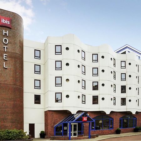 Ibis Portsmouth Hotel Bagian luar foto